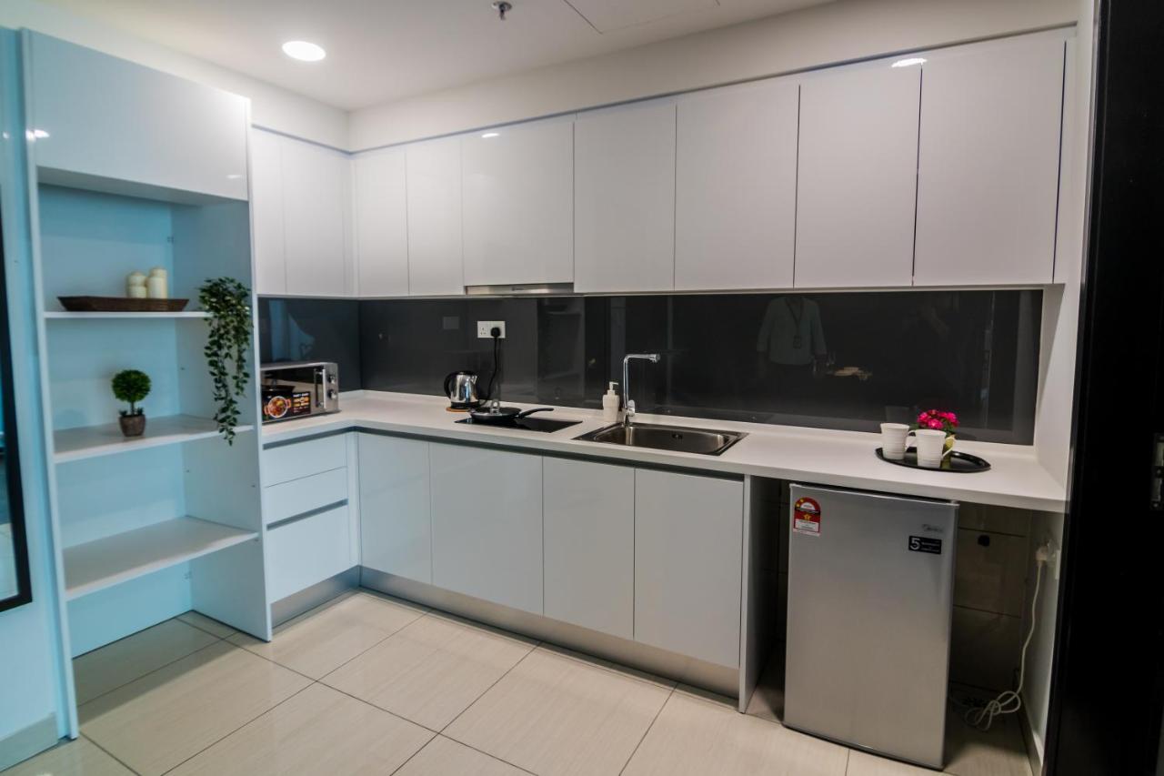 Almas Suites By Subhome Nusajaya  Kültér fotó