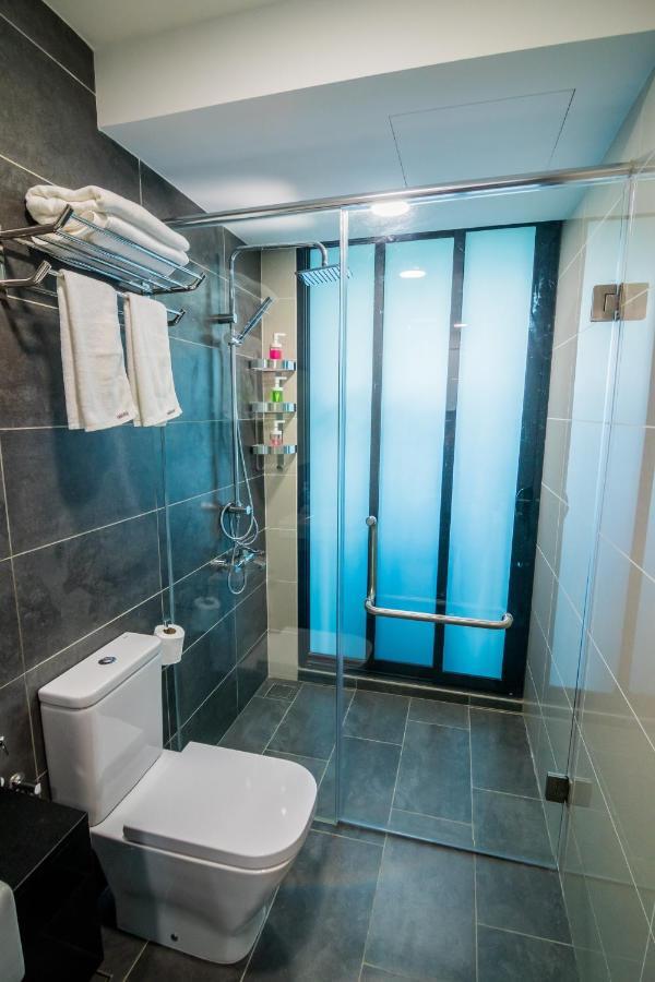 Almas Suites By Subhome Nusajaya  Kültér fotó