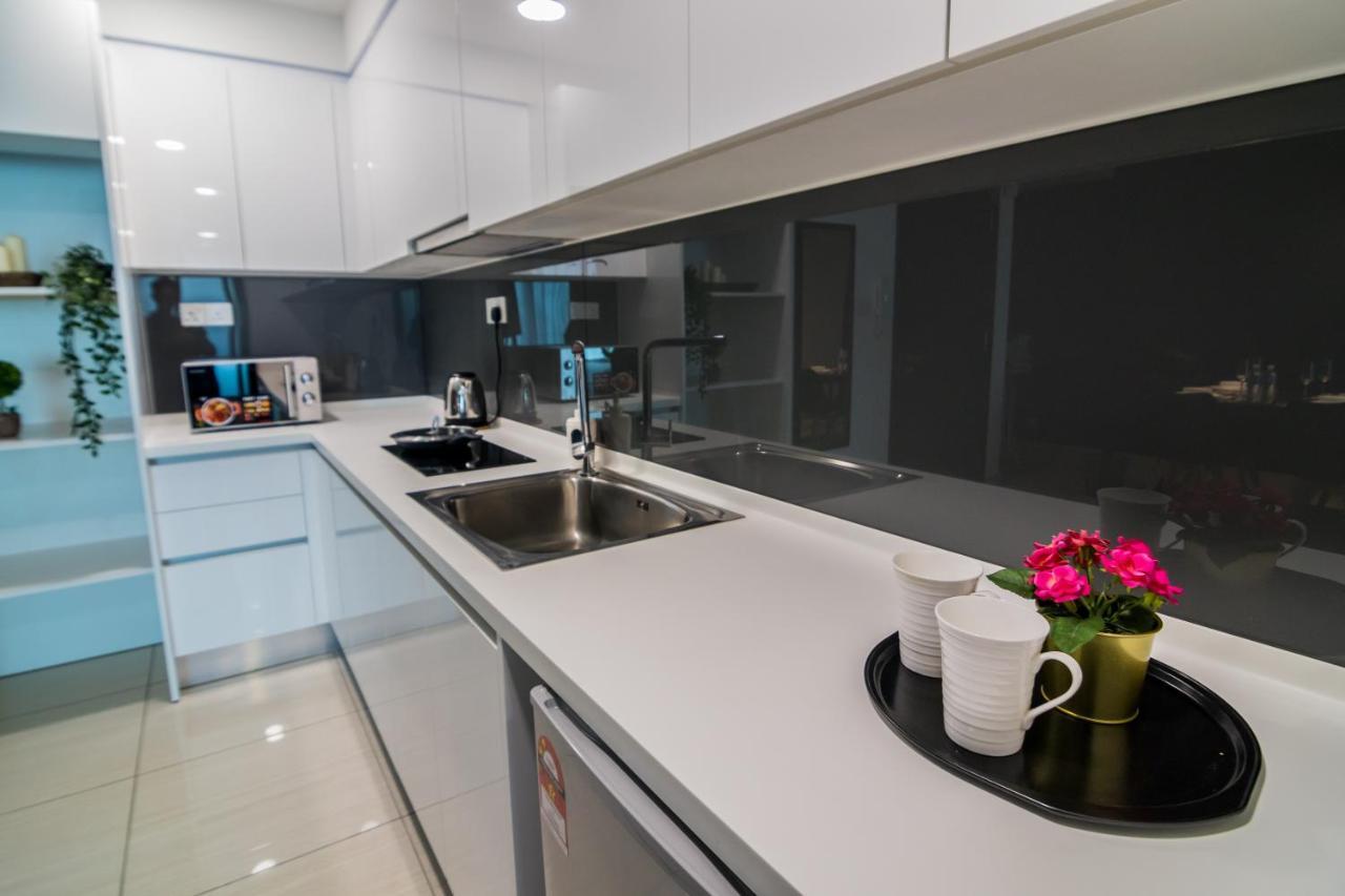 Almas Suites By Subhome Nusajaya  Kültér fotó